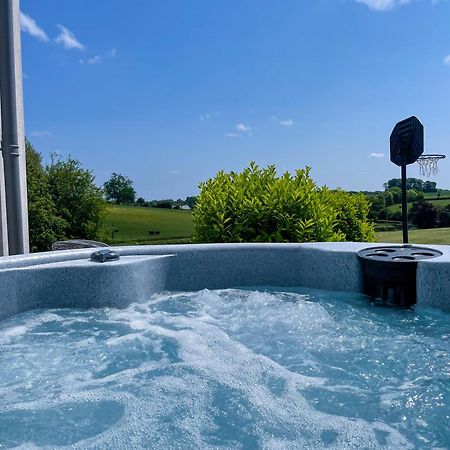 The Retreat, Sauna & Hot Tub, Charming & Cosy Gem Blandford Forum Eksteriør bilde